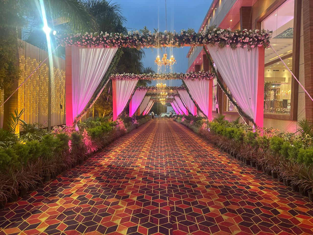 BRS GRANDEUR gallery photo 38